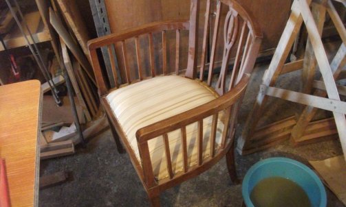 Un des 2 fauteuils...                                                                                Restaurateur de meubles à Graulhet